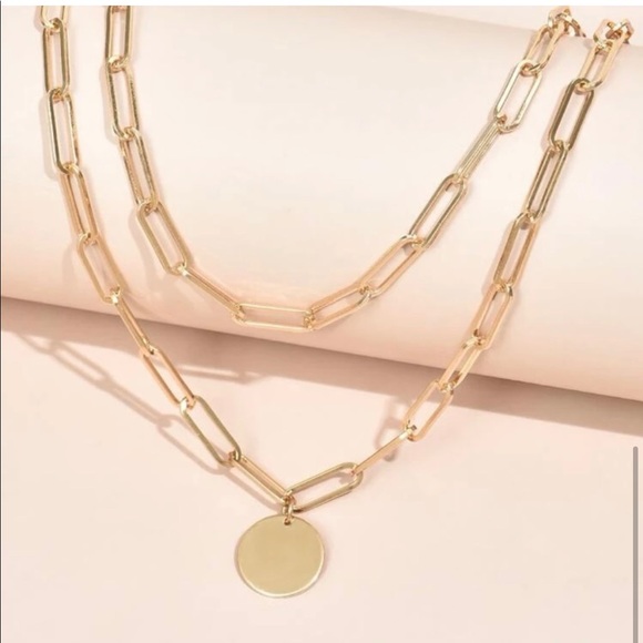 💛Gold Chain Layered Necklace💛 - Picture 5 of 5